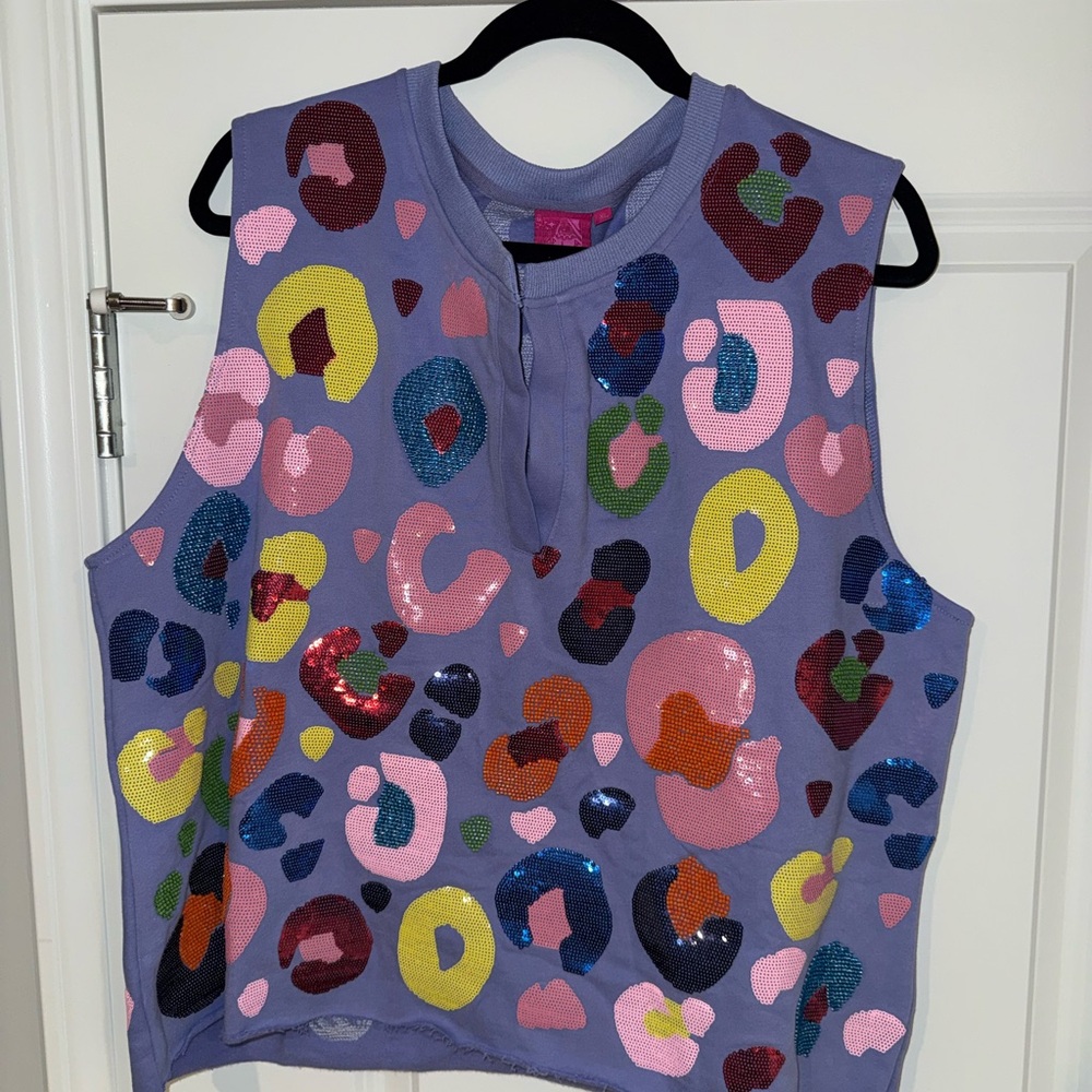 QUEEN OF SPARKLES leopard top